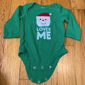 Green “Santa loves me” onesie, 9months